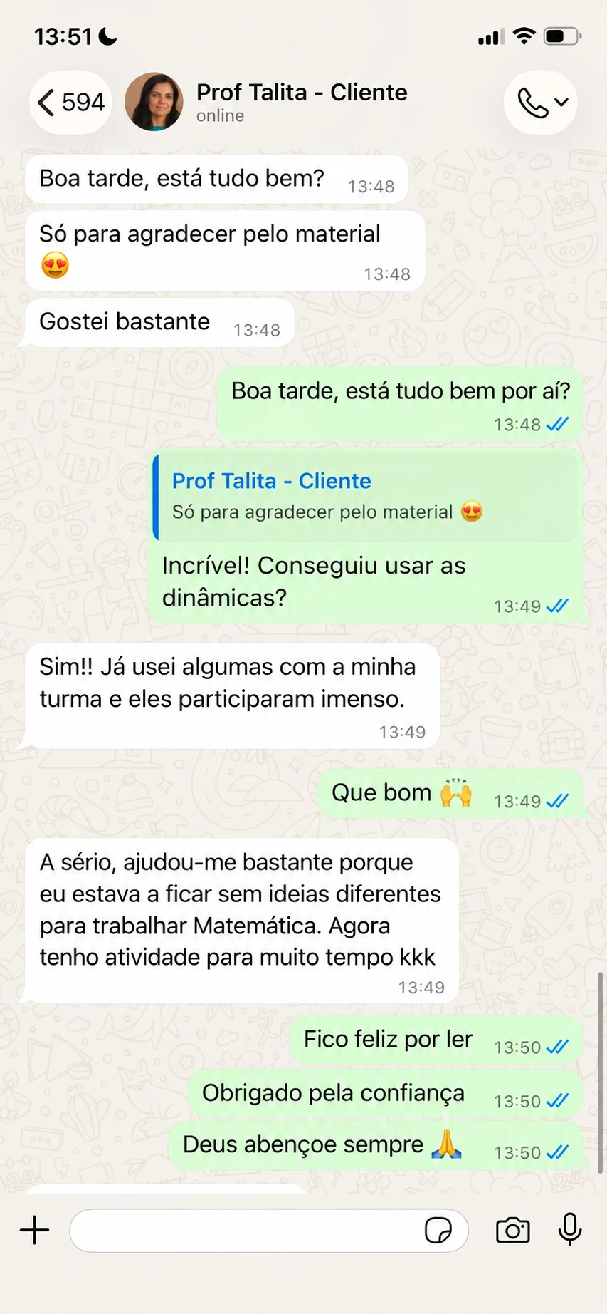 Conversa com a professora Talita: conta que usou atividades com a turma, que os alunos participaram imenso e que o material lhe deu novas ideias para trabalhar Matemática.